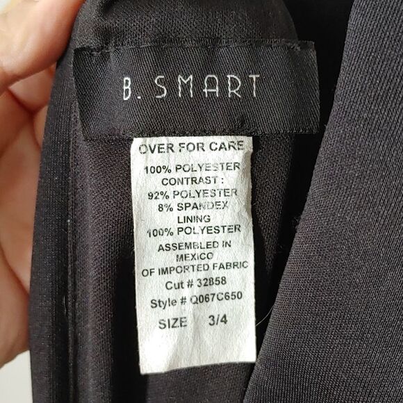 B. Smart long black and gold metal detailed dress - Picture 5 of 5